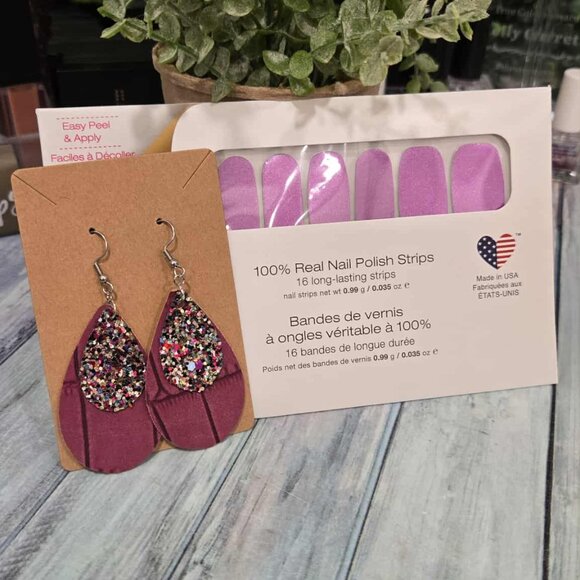 Color Street- Retired Nail Set - Picture 7 of 7